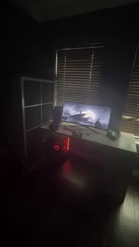Moved my setup to the window u like it or nah tell me in the comments#makemefamous #fyp #techtok #Tech #setup 