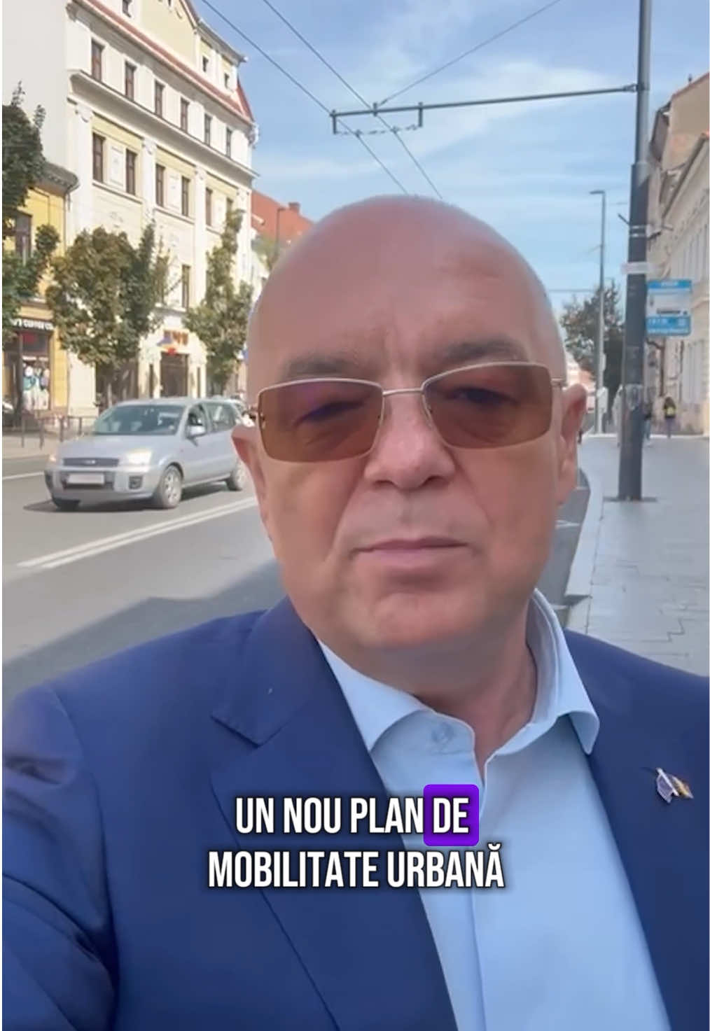Cluj-Napoca: transport public mai eficient, mai flexibil - plan tarifar simplificat, în dezbatere publică  Ne dorim ca transportul public din oraș să fie cât mai aproape de nevoile fiecărui clujean. Astfel, supunem dezbaterii publice un plan tarifar simplificat, care include noi titluri de călătorie, pentru a crește flexibilitatea și eficiența serviciilor de transport în comun din Cluj-Napoca.  Proiectul, aflat în dezbatere până la data de 15 septembrie, prevede scăderea numărului de titluri tarifare de la 26 la 15. Cele 9 titluri tarifare noi la transportul public pe raza municipiului Cluj-Napoca:  • bilet 90 de minute - preț 4 lei • abonament 24 ore - preț 12 lei • abonament 72 ore - preț 30 lei • abonament săptămânal - preț 40 lei • abonament lunar - preț 130 lei • abonament lunar urban + metropolitan - preț 250 lei • abonament 6 luni - preț 650 • abonament 1 an - preț 1.250 lei Persoanele care doresc să transmită opinii sau sugestii sunt invitate să ne comunice propunerile pe adresa de e-mail sugestii@ctpcj.ro sau să înregistreze adrese scrise la registratura companiei (B-dul 21 Decembrie 1989 Nr. 128-130) până la data de 15.09.2025.  Mai multe informații despre schimbările planurilor tarifare pot fi consultate pe site-ul Companiei De Transport Public Cluj-Napoca, ctpcj.ro.