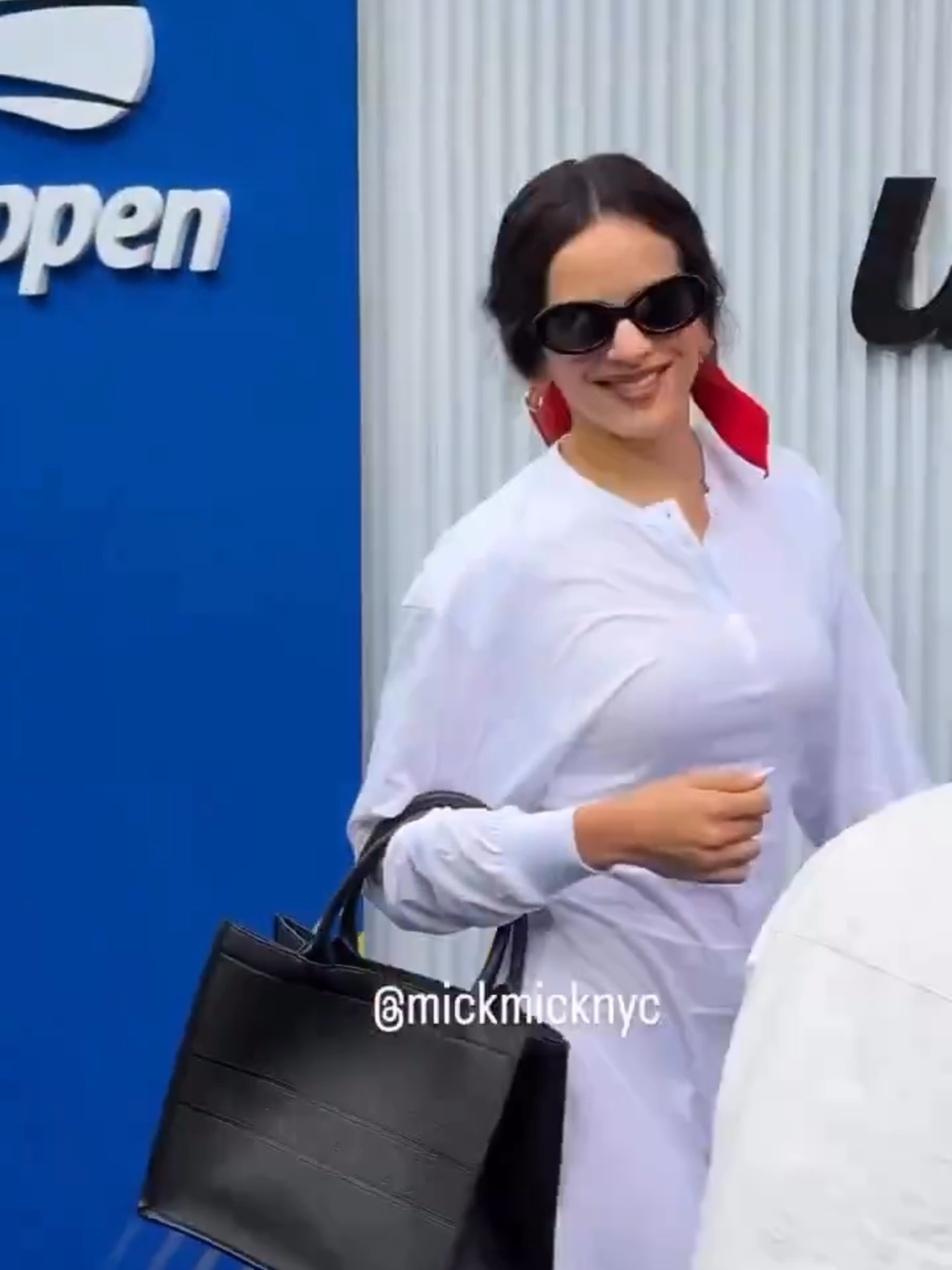 Rosalía llegando a la final del US Open Tennis de Carlos Alcaraz contra Sinner #rosalia #USOpen #carlosalcaraz