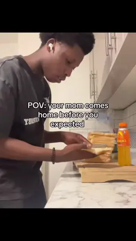 #viral #fyp #mum #son #plsdontflop like gng why home so early 😭