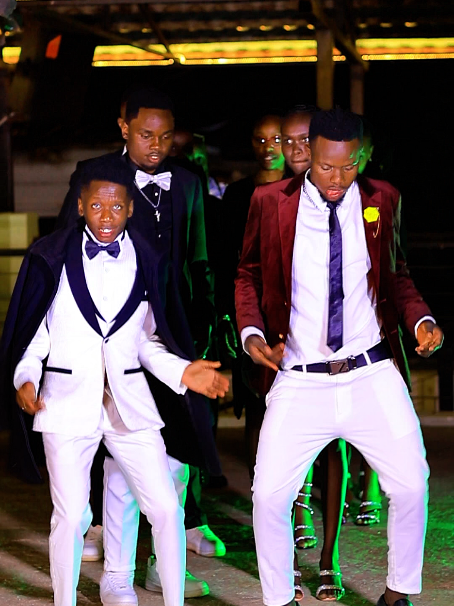 Which dance pair were your favorites ? 😌😂🔥@Addree_influencer @Kerina 💫 @Bre_nda🤍🦋 @_Liam🧸 @kiira😘love @liloh @shinahdellah ❤️♥️🔥🔥 @🦋 Q.ueen_ @Official_Nditii @Scarlet🔥🤟 @Griffin🤟 @Gang🌺st⭐r Shot at @Githegi Bay & Boat Club #tiktokdancers  #DinnerIdeas #davescapes  #groupdance #dancetrend 