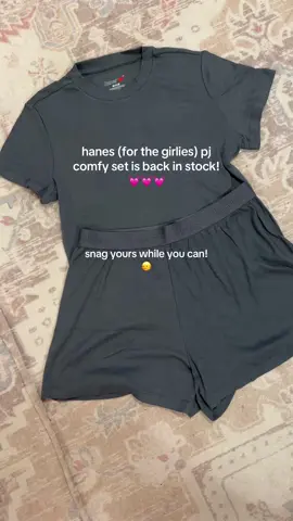 the comfiest two piece set I’ve ever owned! the hype is real #tiktokshopcreatorpicks 