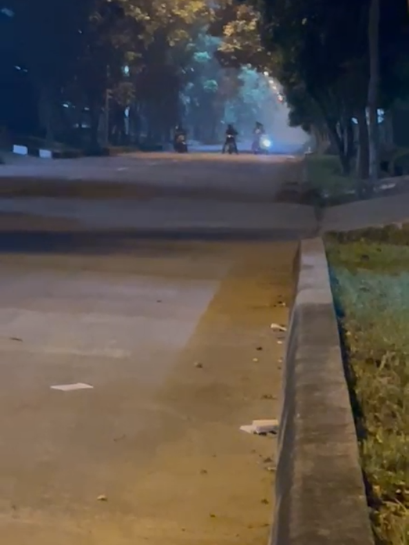 namanya juga orang riset kalo gamau pusing beli mesin jadi aja😂