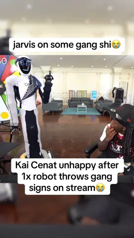 Kai Cenat unhappy after 1x robot throws gang signs on stream😭 #1xrobot #kaicenat #mafiathon #fyp #