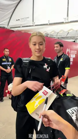 ขอบคุณ ซาโตะซัง มิกุซังที่แวะมาเซ็นให้ตั้ง2รอบ ทุกคนน่ารักเป็นกันเองมาก พักผ่อนเยอะๆนะ จะคอยซัพพอร์ตเสมอ 🇯🇵#seki #wada #akimoto #yoshino #kojima 