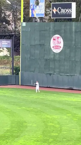 @Portland Sea Dogs practicing his choreography 👏🏼💃🕺 #baseball #portlandseadogs #portlandmaine #maine 