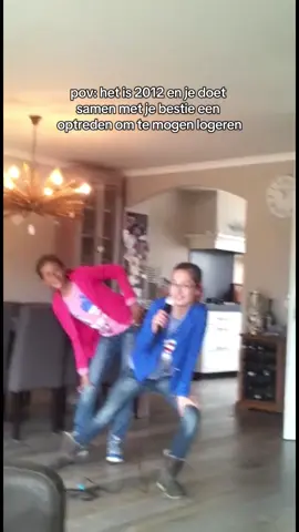 inclusief 1 bloemenoorbel en matchende outfits ✨#besties #fyp #dance 