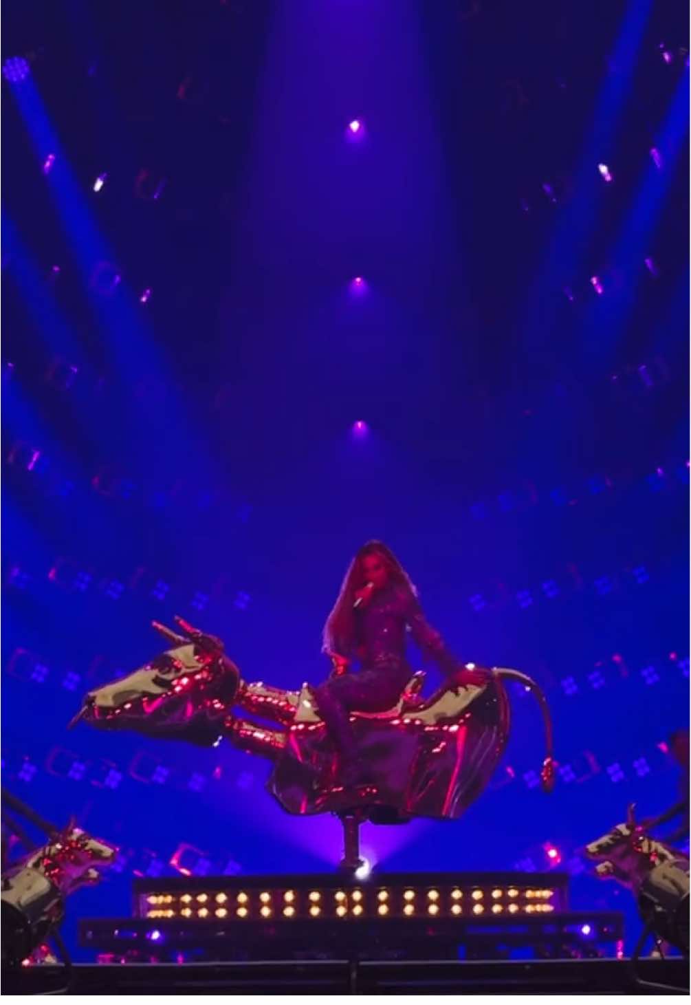 Time to strike a match and light up this juke joint. #beyonce #cowboycarter #cowboycartertour #fyp #tyrant