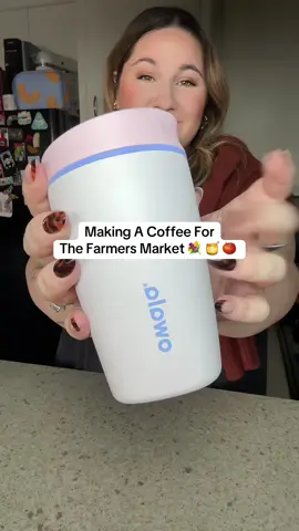 The farmers marketing 🤝 my @Owala smoothsip slider 😋 happy Sunday!! #owalasmoothsipslider #takeawaycup #togocoffee #javvycoffee #farmersmarket @Javvy Coffee 
