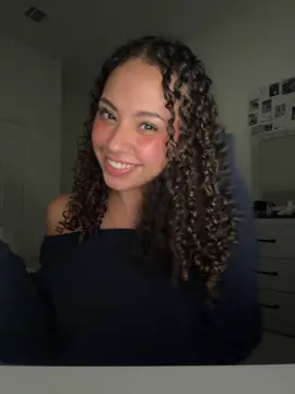 i have natural curly hair #curlyhair #curls #sound #soundstouse #fyp  