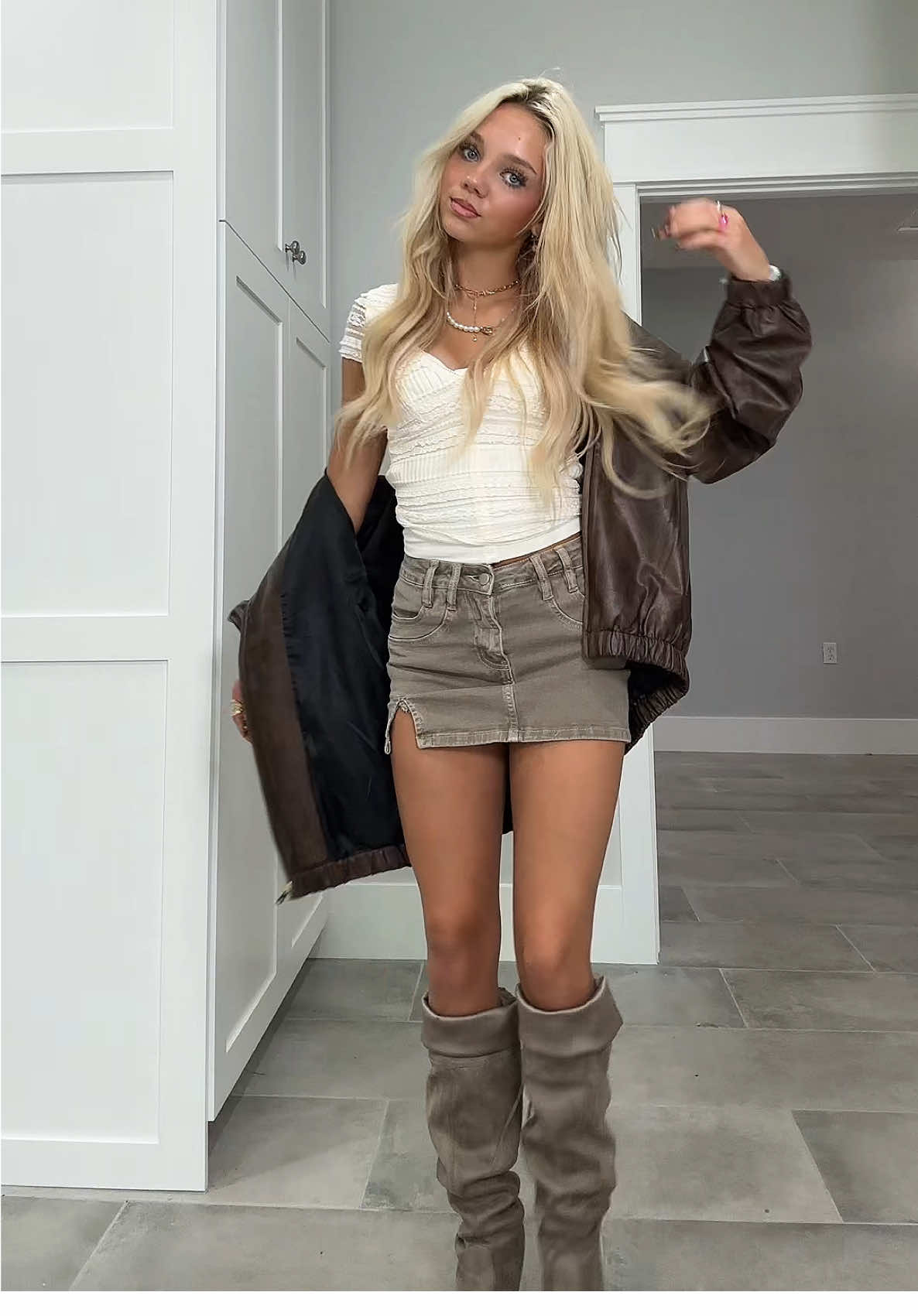 Fit check>>> skirt: @windsorstore top: @Tillys jacket: @BAKYARDER #outfitinspo #fit #outfit #fyp #OOTD 