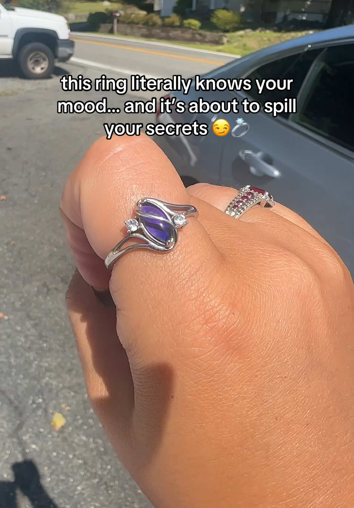this mood ring will spill all your secrets fam 💀 #moodring #sterlingsilver #sterlingsilverjewelry #rings #ringstack #tiktokshoprestock 