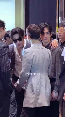 ก็จะมีพี่น้องอยู่คู่นึง…ที่จะต้องแตะต้องทัชกันอยู่อย่างน๊านนน  #PerthSanta #เพิร์ธแซนต้า  #MchoiceMintAwards2025  PERTHSANTA DOMIIA X MCHOICE