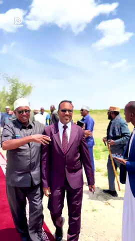 Agaasime siciid muuse xoosh Agaasimaha Haayada shaqaalaha dawlada @ABDIRAHMAN TAMARO (valloges) @Dear_studio_production 