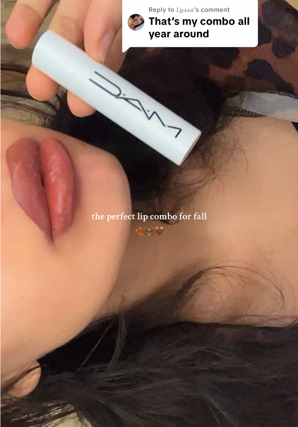 Replying to @𝐿𝓎𝓈𝓈𝒶 my new obsession 🤎🐻🍂 #falllipcombo #maccosmeticsnewarrivals #maclipcombo #brownlipcombo #fallaesthetic 