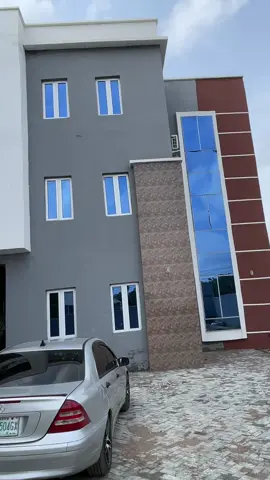 Service Apartment In Nasarawa GRA Kano. 2 Bedrooms With Livingroom 2 Toilets and Kitchen  Fridge, Microwave, oven and Gas cooker. Light 24/7 Days ✅ Very secured environment  Price: 70K per day only. Call 08035148719 #janzem