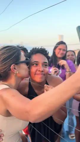 Por onde eu passo sempre recebo tanto amor de vocês… obrigada! ❤️