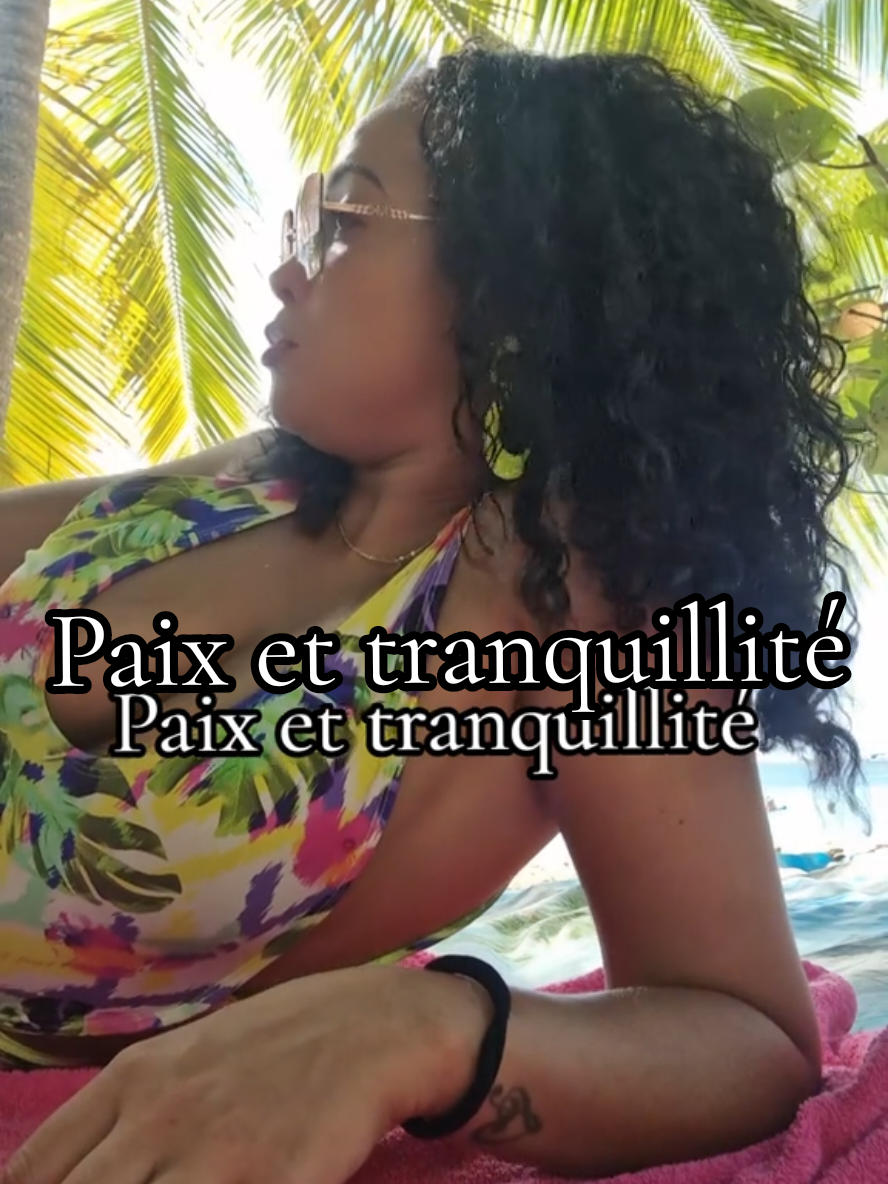 Ma paix svp ☺️#paix #tranquility #viral #francetiktok🇫🇷 #plage 