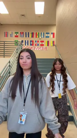 school tok #dance #foryou #foryoupage #dancetok #dancetrend 