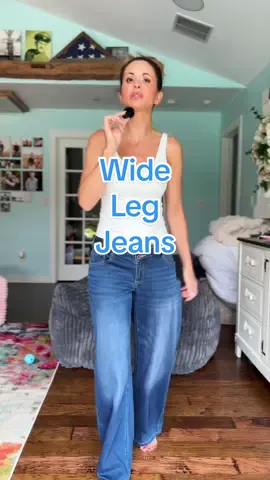 Wide leg comfy jeans are back!!! Wearing Paint Blue wash in size XS - size DOWN!! So crazy comfy 🙌🏼 #halara #jeans #widelegjeans #baggyjeans #halarajeans @Halara_official @Halara 
