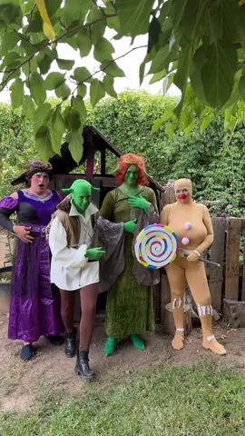 ¿Recordáis a los personajes de la película SHREK? Pos estos son algunos de ellos actualmente…🙁