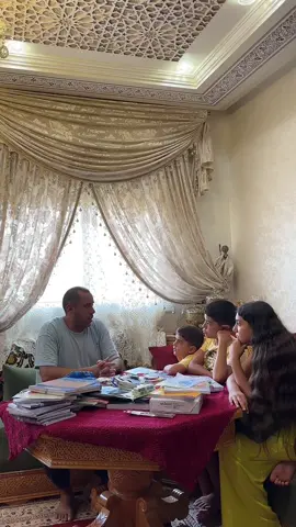 ماشافنيش  كنصور و لكن عجبني نصائح لي كيعطي لوليدات قلت نحطوا بزاف وليدات يشوفوه الله يحفظ وليداتي وليداتكم يا ربي  كتروا ليا ❤️وبارطاج 