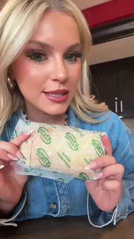 Runza rating: solid 7 #runza #nebraska #foodreview #gameday #huskers @Sophia Pfeifle 