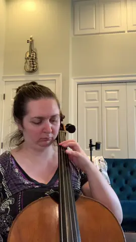 At the last Scottish session I went to I heard the musical form described as like jazz, but the tune is the fixed constant and the rhythm section is improvised. Nothing has challenged me more as a Folk/classical crossover musician than making decisions around how to accompany tunes, so the description validates my experiences immensely. This is a contemporary tune called the Knockdu, which according to google is a distillery in Scotland specializing in single malt whisky 🥃 #fiddletok #trad #cello #celticcello 