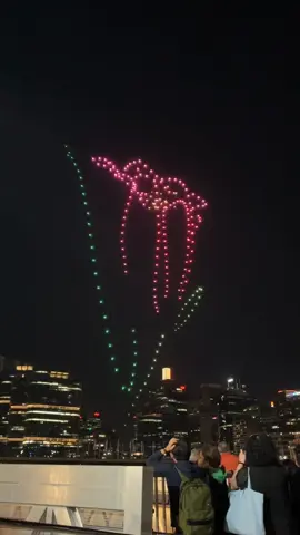 Free drone show at darling harbour Sydney every Saturday at 8:30 pm until mid October…#fyp #drone #droneshow #sydney #funactivities 
