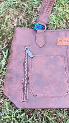 #distressed #wrangler #brown #pursetok #shoulderbag 