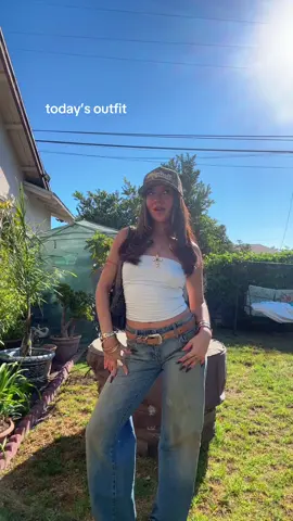 thrifting outfit #fyp #OOTD #outfitinspo 