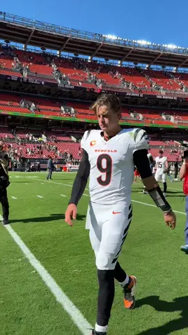 starting the season with a W #joeburrow #nfl #cincinnatibengals 