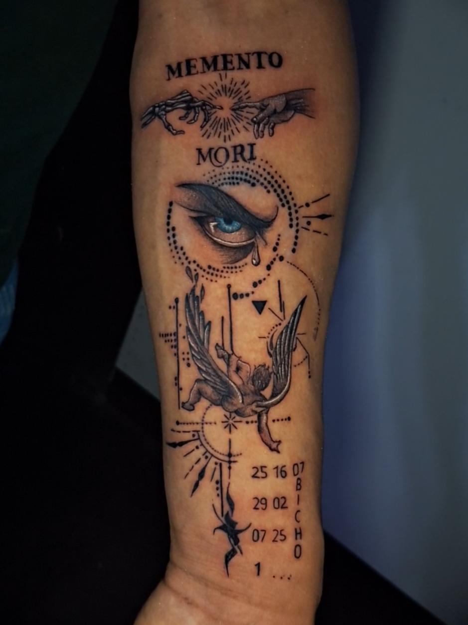 tatuaje de el angel caido . . . MEMENTO MORI-LA MUERTE ES INEVITABLE  #tiktok #tattooideas #Viral #follow #fyp 