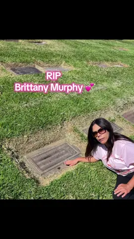 Paying my respects to Brittany Murphy #brittanymurphy #brittanymurphyforever #california #losangeles #hollywood 