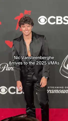 Now where’s @Olandria?? #LoveIsland #loveislandusa #nicolandria #vmas #vmas2025 