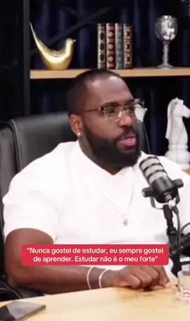 “Nunca gostei de estudar, eu sempre gostei  de aprender. Estudar não é o meu forte” #flyskuad #flypodcast #favorito 