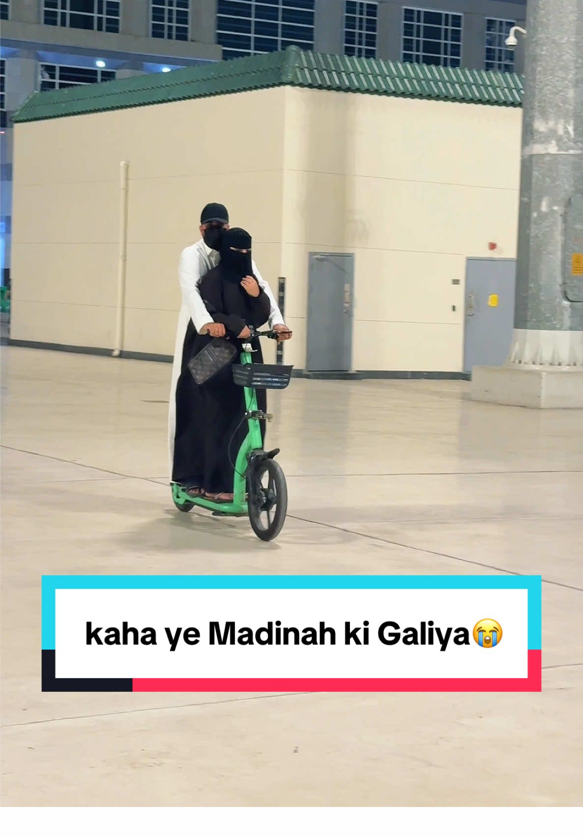 Kaha mai Kaha Ye Madinah Ki Galiya😭❤️||Saudia🇸🇦||#foryou #foryoupage #minivlog#exploresaudia #madinah 