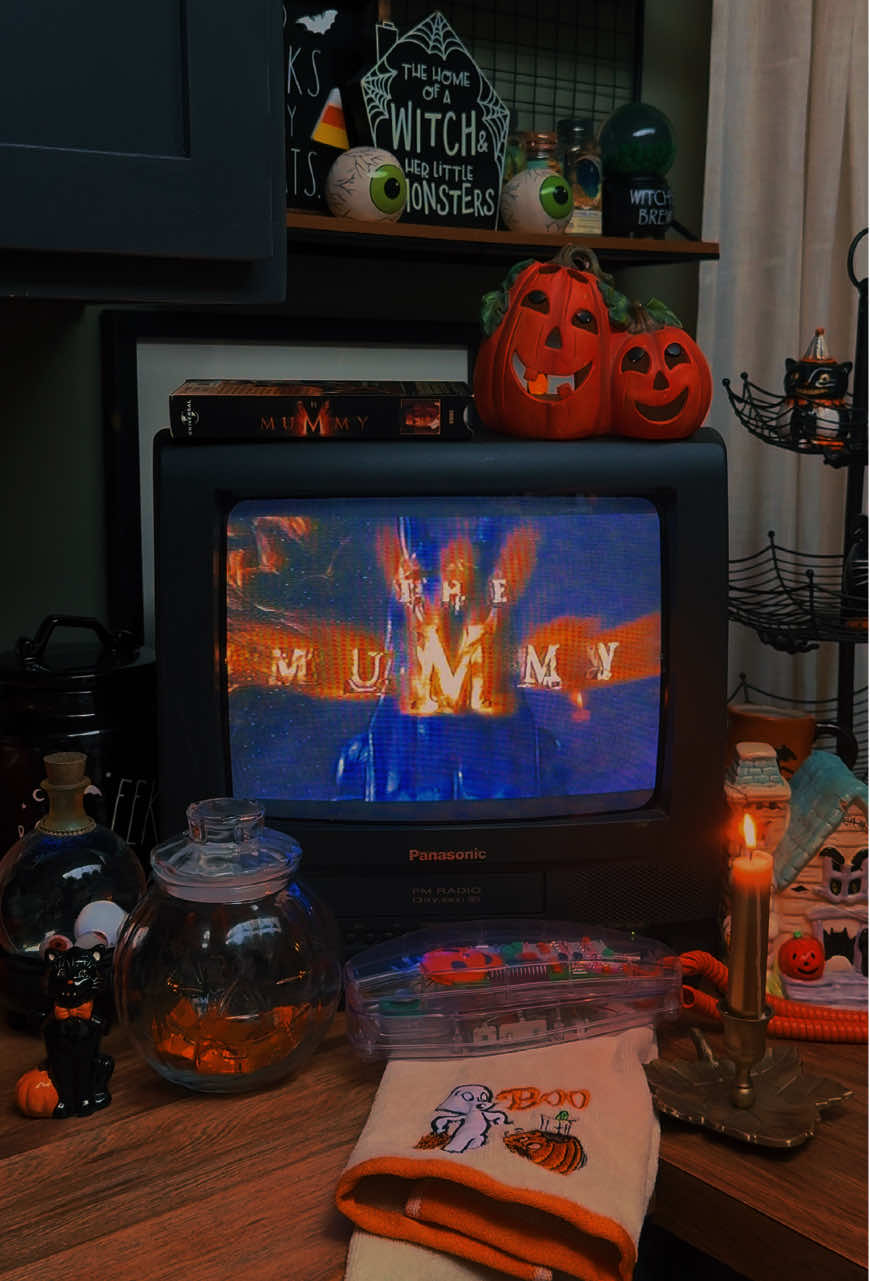 Ghoulfriends… 👻✨ I stumbled upon freeze-dried candy corn and it is wickedly delicious. 🍬🧡  And don’t even get me started on the Joyride Halloween gummy worms… 🪱🎃 one bite and they had me under their spell! Alright, ghoulfriends are you team 🍬 candy corn or team 🪱 gummy worms? Choose wisely… your answer may haunt you. 🕷️ #halloween #September #bermonths #halloween365 #fyp 