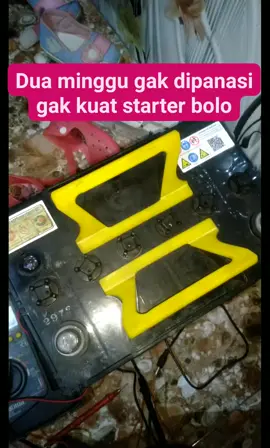 Gak kuat start lama gak dipanasin bolo, coba lihat indikator aki nya ,jika kurang biasanya warna putih dan setrum / sterek kembali saja bolo. RJM MOTOR Bengkel Spesialis Nissan Datsun Bengkel Umum Bengkel Injeksi Bengkel Mobil Sawahan Kanigoro Blitar 0857-7817-1613 https://maps.app.goo.gl/gkbLisX3oiMgkpey7 Terima Panggilan / Antar Jemput langsung ke tempat anda   #bengkelmobil  #bengkelinjeksi  #bengkelnissandatsun  #bengkelpanggilan  #bengkelkanigoro  #bengkelsawahan   #bengkelblitar  #bengkeltoyota  #bengkeldaihatsu  #bengkelumum  #bengkelsegalamerek