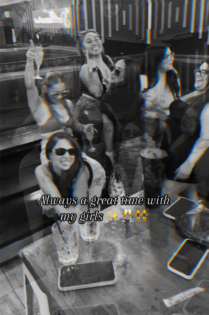 This sums up our friendship <3 #besties #goodtimes #lovethem #fyp #brunch @Yami @Cindy_8809 @LME @Mannie🇸🇻 @Patty Castillo 
