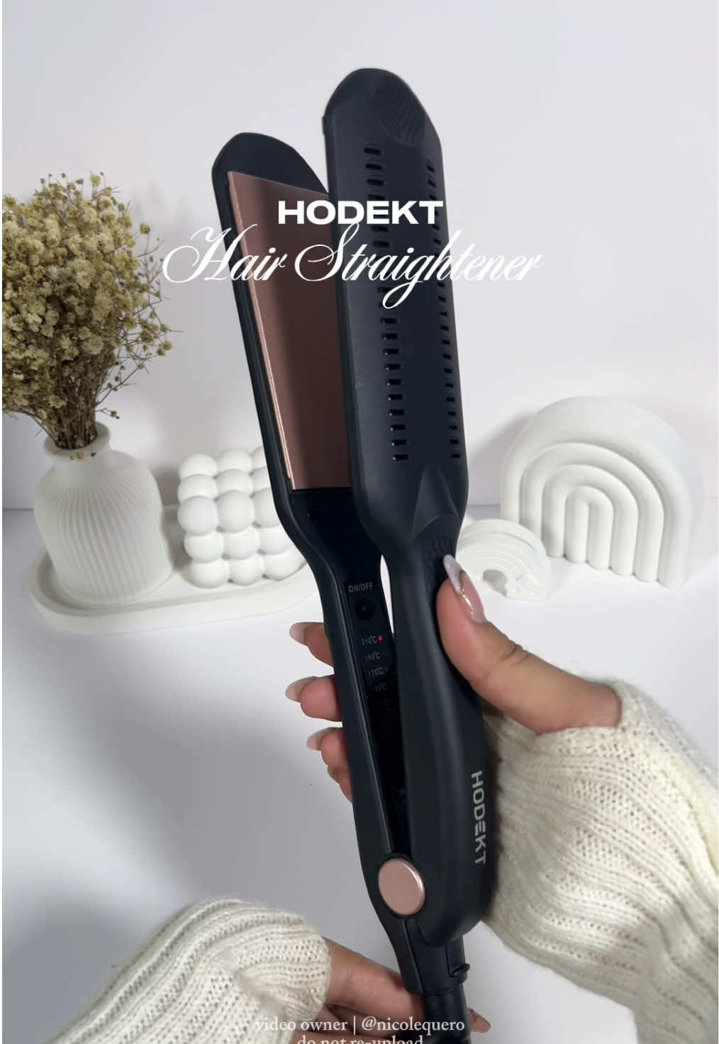 — sooo inlove with this black  widen hair straightener from HODEKT! easy to bring and use anytime! #hairstraightener #hodekt #hodektappliances #hodektfam #straightener       