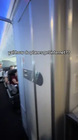 how they got wifi 30k feet in the air #it #techtok #fypシ 
