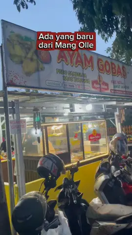 halo teman2, Mang Olle ada Produk baru nih, kini di Mang Olle tersedia Sate Maranggi, rasanya udah pasti khas dari mang olle, yuk cobain sate maranggi kita! #purwakarta #purwakartakuliner #ayamgorengbasah #sambel #satemaranggi 
