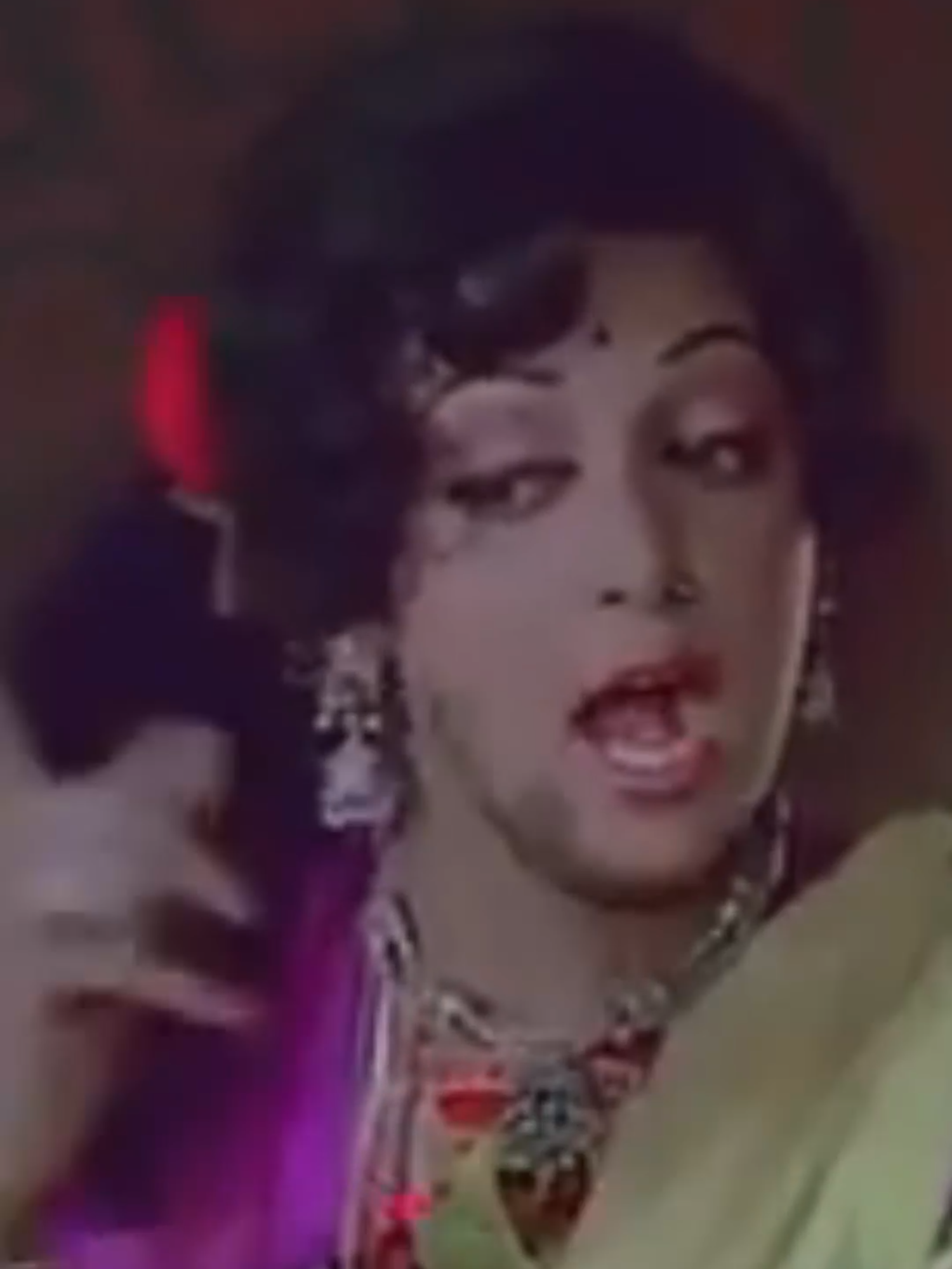 TT 280 ➱ Acha To Ramgardh Ka Hai Ji #485gb #HemaMalini #foruyou #Dharmendra #AmitabhBachchan  #Sholay is #Bollywood epic action-adventure film directed by #RameshSippy, produced by his father G. P. Sippy, and written by #SalimJaved. The film is about two criminals, Vee and Jai, hired by a retired police officer #SanjeevKumar #Thakur to capture the ruthless dacoit #GabbarSingh #AmjadKhan #JayaBhaduri also star, as #Veeru and #Jai's love interests, #Basanti and #Radha, respectively. The music was composed by #RDBurman.