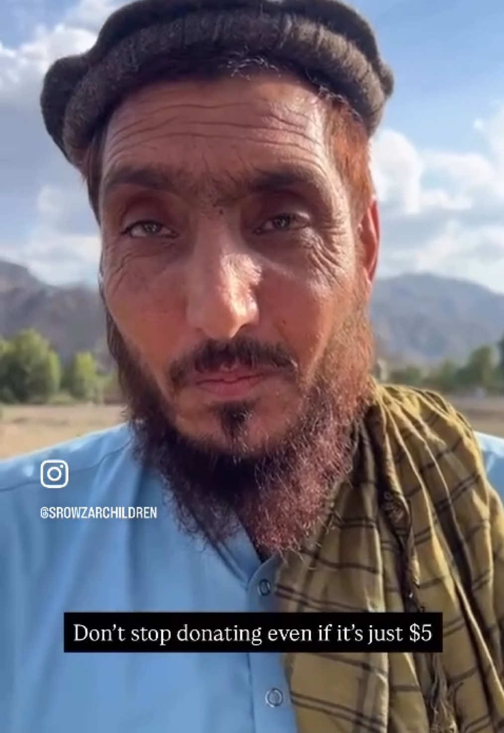 A young father/son/brother returns from Pakistan to bury his 22 loved ones — 11 from his immediate family and 11 from his uncle’s. Now is the time to help. Even a small donation — as little as $5 — can bring some comfort to those who’ve lost everything, even if just for a month or two. Donate today through the link in our bio. Every dollar is Zakat-eligible #Afghanistan #Earthquake #DisasterRelief #DonateNow