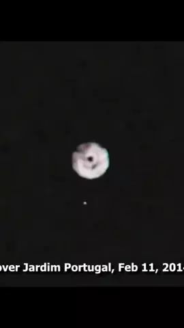 ASTRONAVE GIGANTESCA  IN PORTOGALLO 🧏 PICCOLI NAVICELLE IN RICOGNIZIONE 🧏👉🛸🛸🛸👽💯 