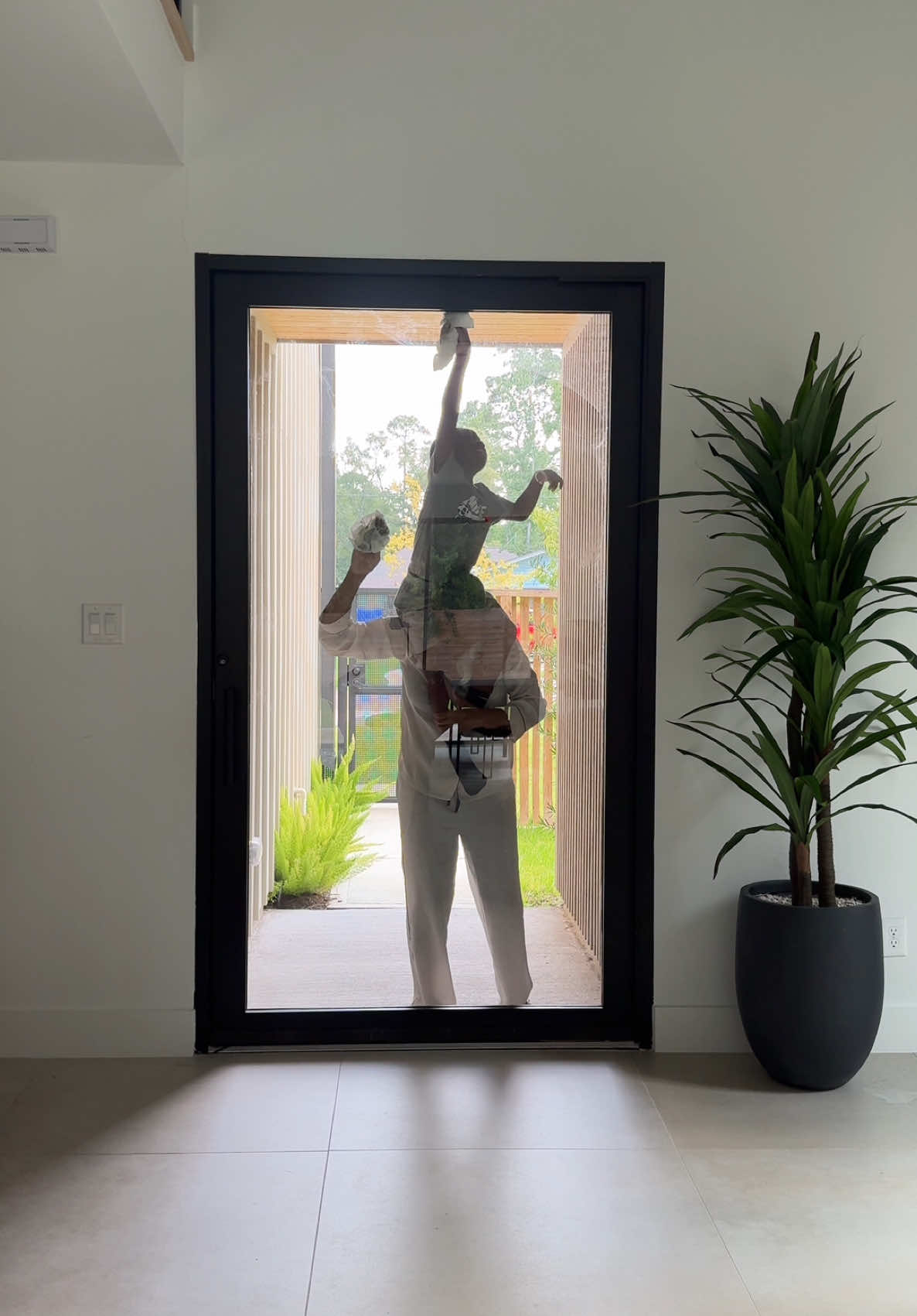 on sundays, we clean 🧽🫧 who needs a step ladder when you have a kid lol 🤷🏾‍♀️