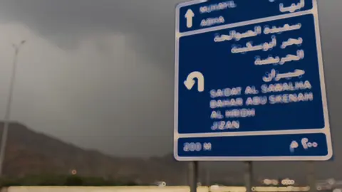صدفها والله 😂🌩️#محايل_عسير_ابها_الجنوب_رجال_المع_ #ابها #دمه #اكسبلور 
