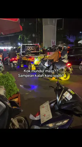 Kok mundur??