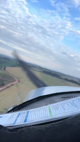 Pouso curto C152 #voo #piloto #aviao #cessna 